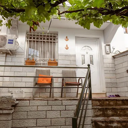 Martin 2 * Gjirokastër